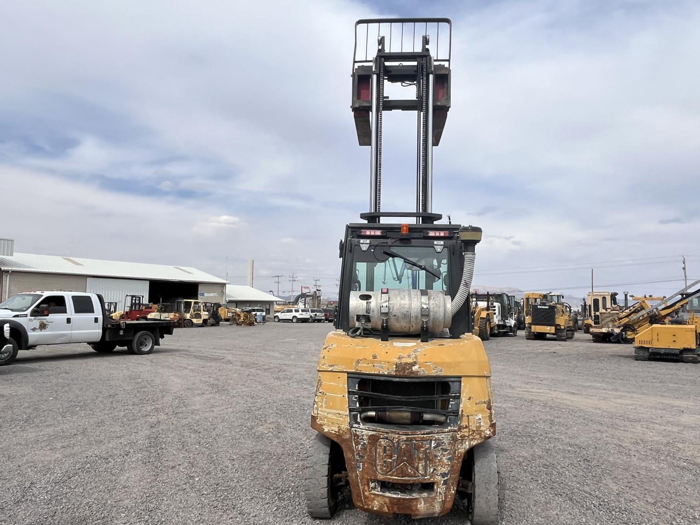 ./imagenes/INVOICE/2019/17987/MONTACARGAS CATERPILLAR GP40N1 (36).JPG